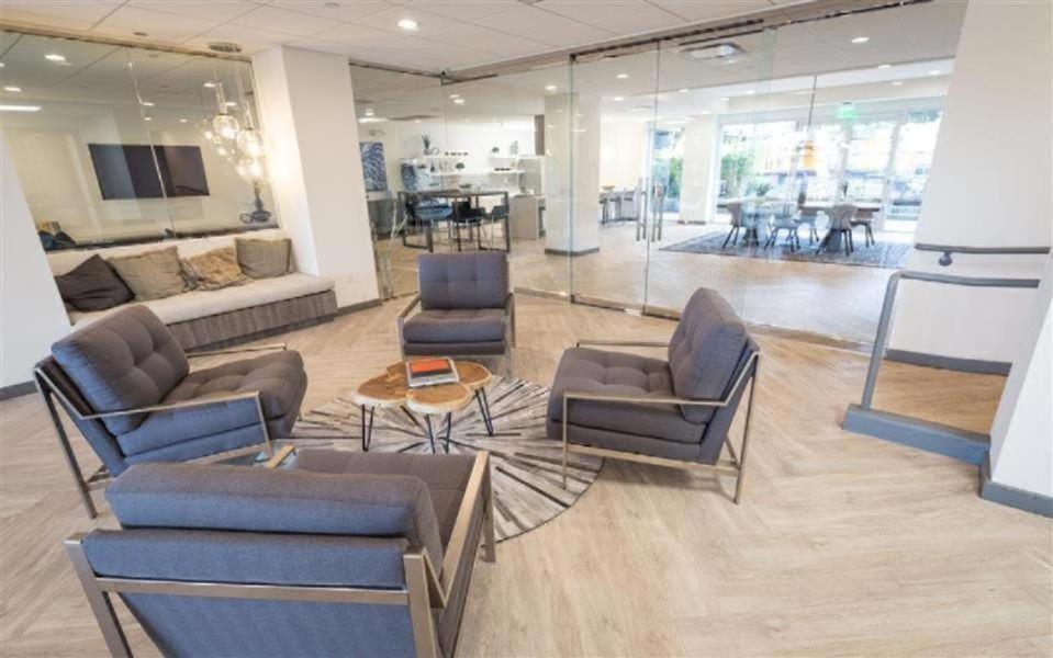Charming Hollywood With Pool & Balcony Los Ángeles
